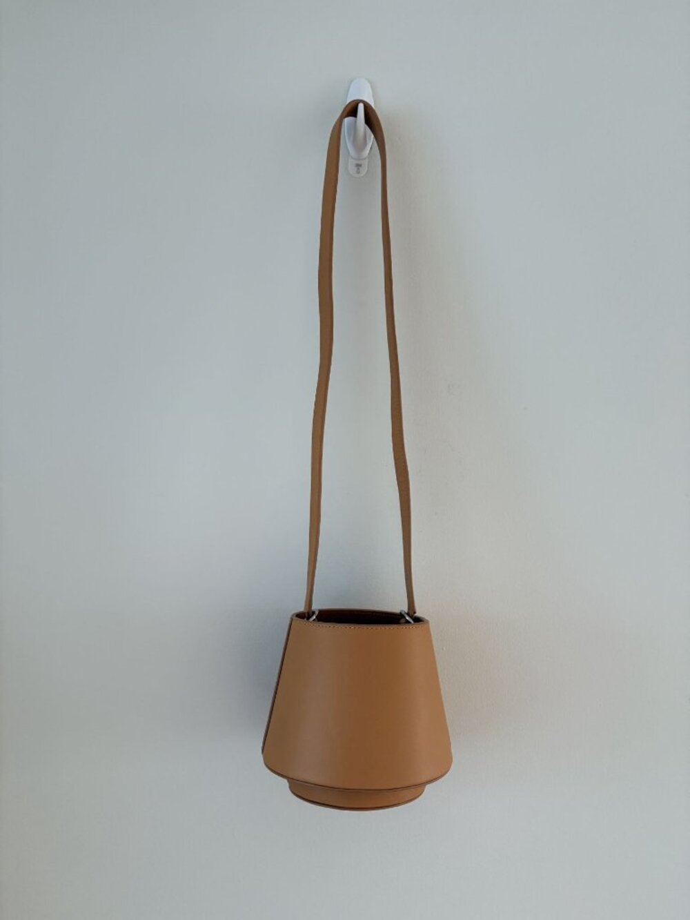 Mlouye Mini Lantern Bag Tan Leather Sculptural Bucket Bag Crossbody with Top Han - Picture 4 of 9